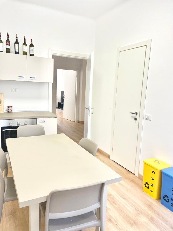 Camera Con Bagno Privato - Zona Bocconi Milán Exteriér fotografie